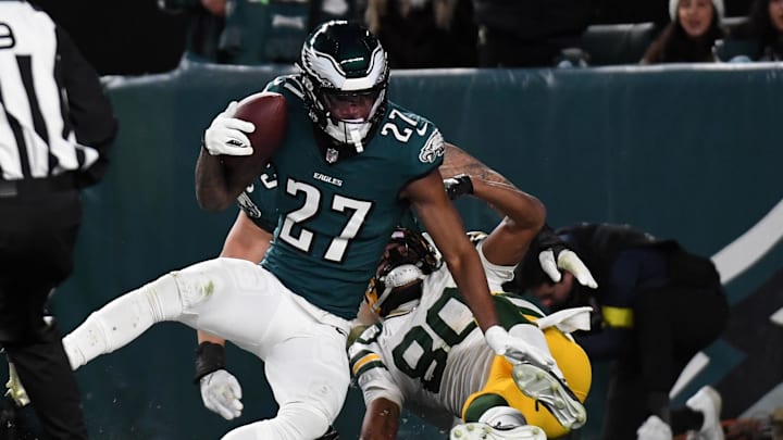 Jan 12, 2025; Philadelphia, Pennsylvania, USA; Philadelphia Eagles cornerback Quinyon Mitchell (27) intercepts a pass against Green Bay Packers wide receiver Bo Melton (80) during the second half in an NFC wild card game at Lincoln Financial Field. Mandatory Credit: Eric Hartline-Imagn Images Jan 12, 2025; Philadelphia, Pennsylvania, USA; Philadelphia Eagles cornerback Quinyon Mitchell (27) intercepts a pass against Green Bay Packers wide receiver Bo Melton (80) during the second half in an NFC wild card game at Lincoln Financial Field. Mandatory Credit: Eric Hartline-Imagn Images