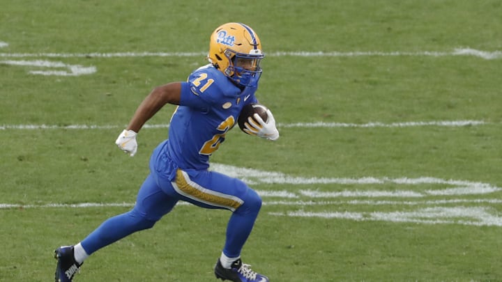 Sep 21, 2024; Pittsburgh, Pennsylvania, USA;  Pittsburgh Panthers wide receiver Che Nwabuko (21) runs after a catch on his way to scoring a touchdown against at Acrisure Stadium. Mandatory Credit: Charles LeClaire-Imagn Images