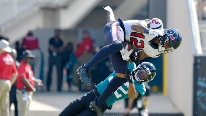 Jacksonville Jaguars cornerback Tyson Campbell (32) tries to defend a pass play against Houston Texans wide receiver Nico Collins (12) during fourth quarter action. Campbell was penalized for pass interference on the play. The Jacksonville Jaguars hosted the Houston Texans at TIAA Bank Field in Jacksonville, FL Sunday, October 9, 2022. The Jaguars fell to the Texans with a final score of 13 to 6.
Jki 101022 Bs Jaguars Vs Texans 20 Jacksonville Jaguars cornerback Tyson Campbell (32) tries to defend a pass play against Houston Texans wide receiver Nico Collins (12) during fourth quarter action. Campbell was penalized for pass interference on the play. The Jacksonville Jaguars hosted the Houston Texans at TIAA Bank Field in Jacksonville, FL Sunday, October 9, 2022. The Jaguars fell to the Texans with a final score of 13 to 6.
Jki 101022 Bs Jaguars Vs Texans 20