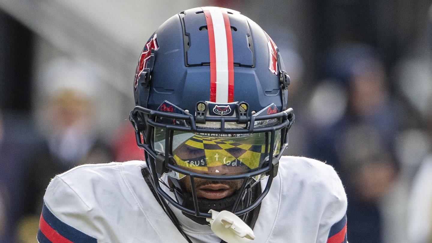 Illinois Football Signs Three Additional Transfers to Bolster 2026 Class