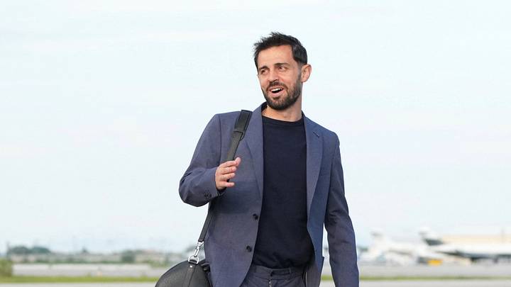 Soccer Football - FIFA World Cup 2026 - Portugal Arrive in Palm Beach - Palm Beach, Florida, U.S. - June 12, 2026 Portugal's Bernardo Silva arrives at the airport in Palm Beach ahead of the FIFA World Cup IMAGN IMAGES via Reuters/Jim Rassol Soccer Football - FIFA World Cup 2026 - Portugal Arrive in Palm Beach - Palm Beach, Florida, U.S. - June 12, 2026 Portugal's Bernardo Silva arrives at the airport in Palm Beach ahead of the FIFA World Cup IMAGN IMAGES via Reuters/Jim Rassol