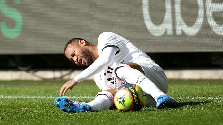 Neymar está fora do jogo contra o RB Leipzig pela Champions League