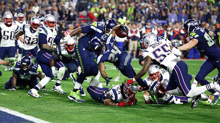 Feb 1, 2015; Glendale, AZ, USA; Seattle Seahawks running back Marshawn Lynch (24) is stopped short of the goal line by New England Patriots outside linebacker Dont'a Hightower (54) in the fourth quarter in Super Bowl XLIX at University of Phoenix Stadium. Feb 1, 2015; Glendale, AZ, USA; Seattle Seahawks running back Marshawn Lynch (24) is stopped short of the goal line by New England Patriots outside linebacker Dont'a Hightower (54) in the fourth quarter in Super Bowl XLIX at University of Phoenix Stadium.