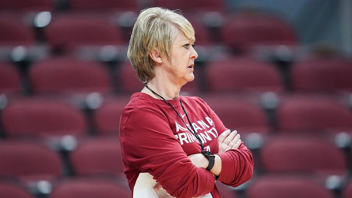 Alabama Crimson Tide head coach Kristy Curry watches her team during practice before the 2026 NCAA Women's March Madness basketball tournament at the KFC Yum Center In Louisville, Kentucky. March 20, 2026. Alabama Crimson Tide head coach Kristy Curry watches her team during practice before the 2026 NCAA Women's March Madness basketball tournament at the KFC Yum Center In Louisville, Kentucky. March 20, 2026.