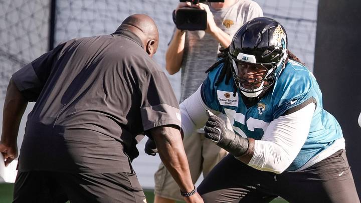 Jacksonville Jaguars Defensive Tackle DaVon Hamilton (52) runs a drill during the Jacksonville Jaguars 10th day of NFL Training Camp at the Miller Electric Center in Jacksonville, Fla., Sunday, August 9, 2026.    [Doug Engle/Florida Times-Union]