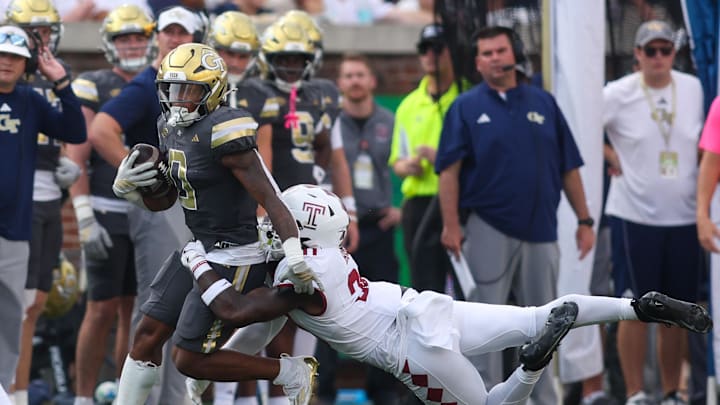 Sep 20, 2025; Atlanta, Georgia, USA; Georgia Tech Yellow Jackets running back Malachi Hosley (0) runs after a catch against the Temple Owls in the second quarter at Bobby Dodd Stadium at Hyundai Field. Mandatory Credit: Brett Davis-Imagn Images