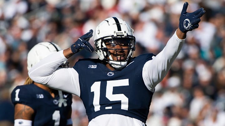 Penn State defensive end Amin Vanover (15)