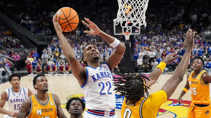 Dec 7, 2025; Kansas City, Missouri, USA; Kansas Jayhawks guard Darryn Peterson (22) shoots during the first half against the Missouri Tigers at T-Mobile Center. Mandatory Credit: Jay Biggerstaff-Imagn Images Dec 7, 2025; Kansas City, Missouri, USA; Kansas Jayhawks guard Darryn Peterson (22) shoots during the first half against the Missouri Tigers at T-Mobile Center. Mandatory Credit: Jay Biggerstaff-Imagn Images