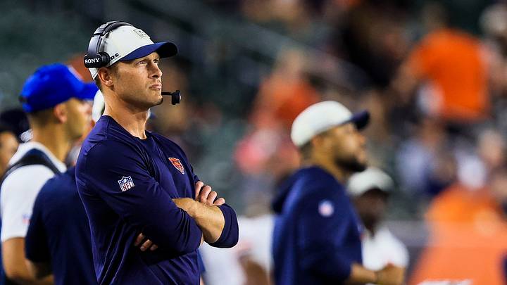 Chicago Bears head coach Ben Johnson stands on the sidelines during the second half in the game against the Cincinnati Bengals at Paycor Stadium. Mandatory Credit: Katie Stratman-Imagn Images