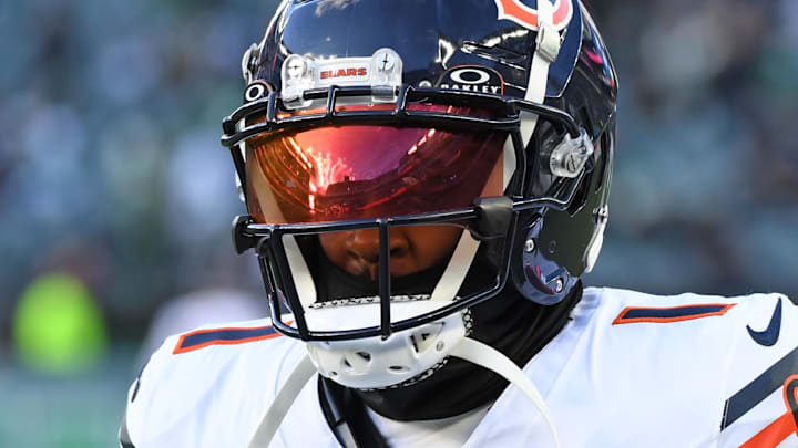 Nov 28, 2025; Philadelphia, Pennsylvania, USA; Chicago Bears cornerback Jaylon Johnson (1) against the Philadelphia Eagles at Lincoln Financial Field. Mandatory Credit: Eric Hartline-Imagn Images