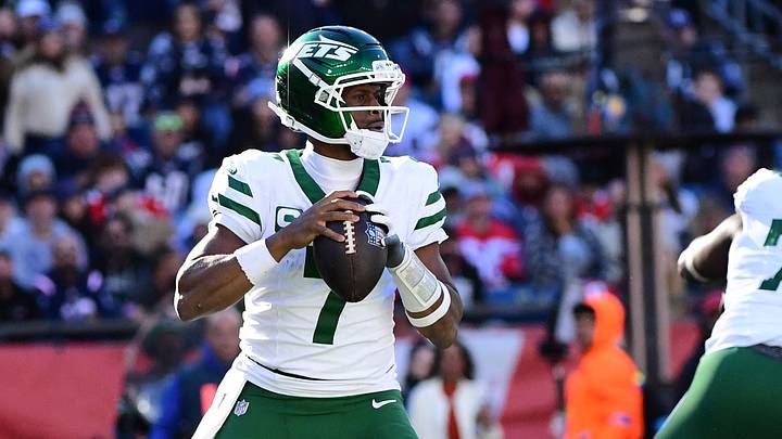 Geno Smith and the Jets are home favorites against the Dolphins. Geno Smith and the Jets are home favorites against the Dolphins.