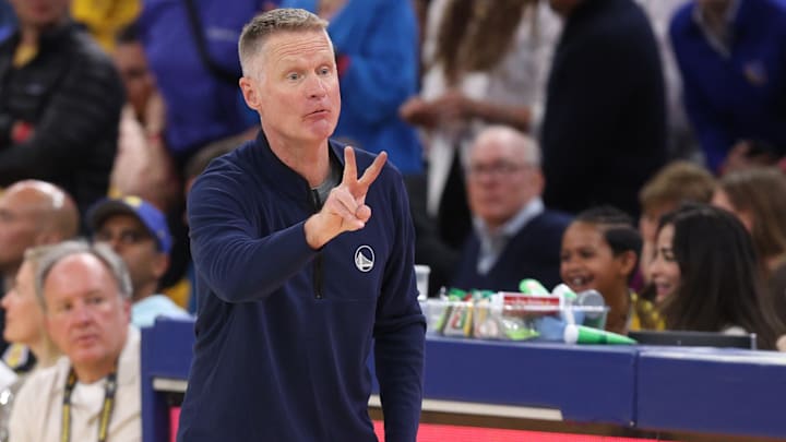 Steve Kerr ha ganado cuatro anillos de campeón como entrenador de los Golden State Warriors 