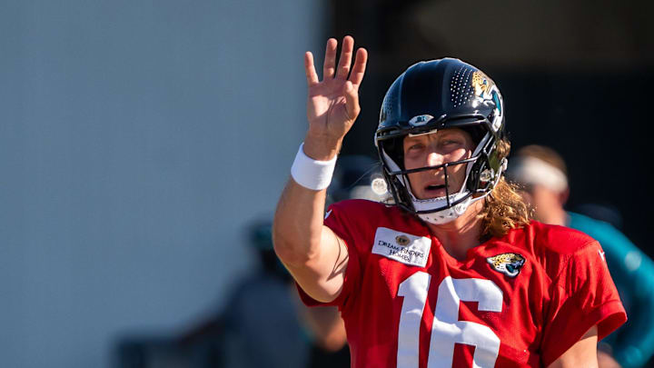 Jacksonville Jaguars quarterback Trevor Lawrence (16) calls out a play during drills during an NFL training camp fifth session at the Miller Electric Center, Monday, July 28, 2025, in Jacksonville, Fla. 
