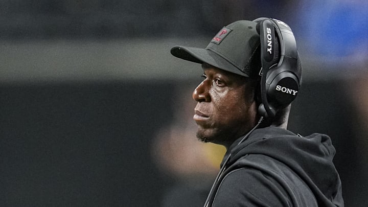 Aug 15, 2025; Atlanta, Georgia, USA; Atlanta Falcons head coach Raheem Morris on the sideline during the game against the Tennessee Titans at Mercedes-Benz Stadium. Mandatory Credit: Dale Zanine-Imagn Images