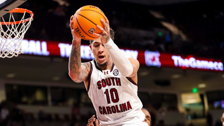 South Carolina basketball wing Myles Stute