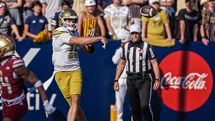 Oct 24, 2026; Atlanta, Georgia, USA; Georgia Tech Yellow Jackets quarterback Alberto Mendoza (15) passes against the Boston College Eagles during the first half at Bobby Dodd Stadium at Hyundai Field. Mandatory Credit: Dale Zanine-Imagn Images Oct 24, 2026; Atlanta, Georgia, USA; Georgia Tech Yellow Jackets quarterback Alberto Mendoza (15) passes against the Boston College Eagles during the first half at Bobby Dodd Stadium at Hyundai Field. Mandatory Credit: Dale Zanine-Imagn Images