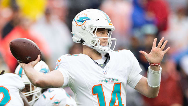 Miami Dolphins quarterback Quinn Ewers (14) throws a pass against the Cleveland Browns during the fourth quarter at Huntington Bank Field. Miami Dolphins quarterback Quinn Ewers (14) throws a pass against the Cleveland Browns during the fourth quarter at Huntington Bank Field.