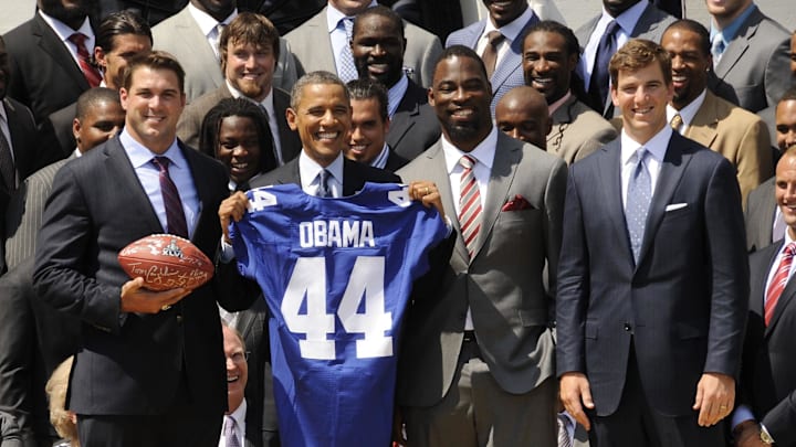 New York Giants 2005 draft picks Chris Snee (left) and Justin Tuck pose with President Barack Obama (middle left) and quarterback Eli Manning (far right) during their visit to the White House following their Super Bowl XLII championship. New York Giants 2005 draft picks Chris Snee (left) and Justin Tuck pose with President Barack Obama (middle left) and quarterback Eli Manning (far right) during their visit to the White House following their Super Bowl XLII championship.