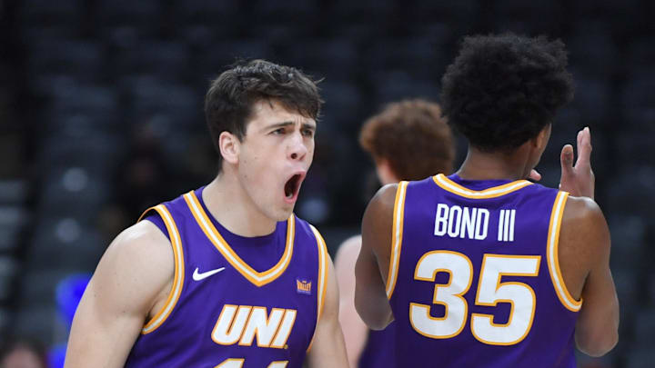  Northern Iowa Panthers forward Tristan Smith (14)