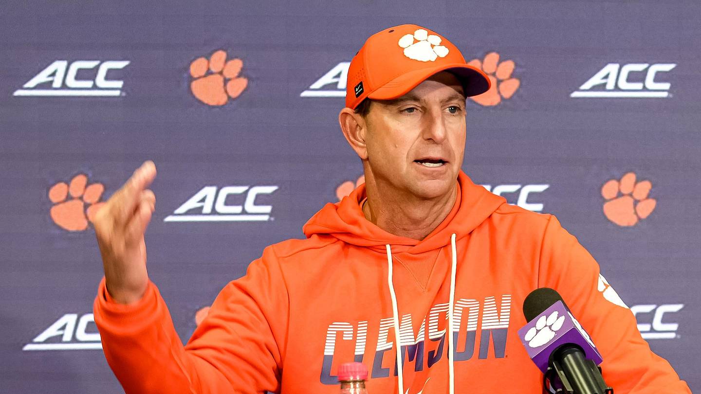 Dabo Swinney has lost all credibility over Clemson's self-inflicted quarterback whiff
