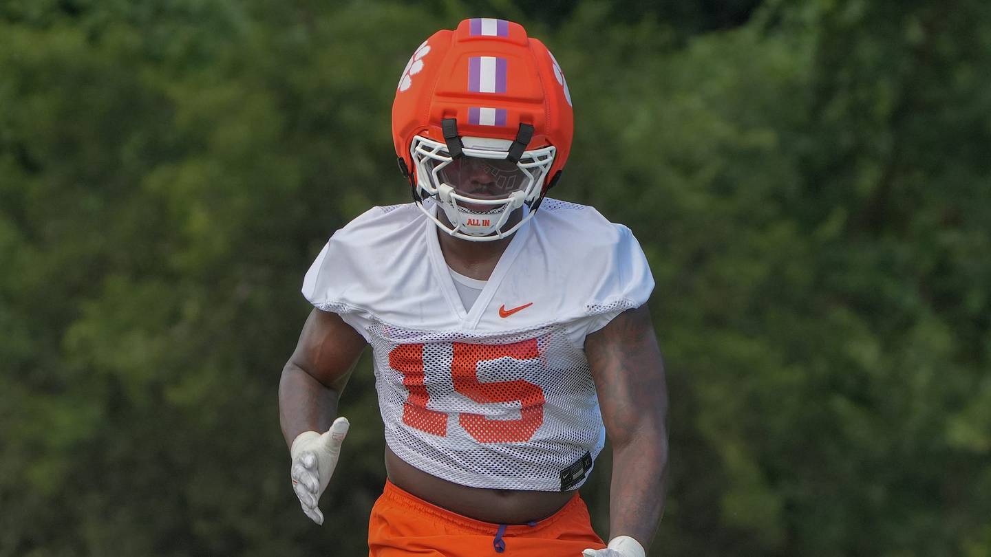 Clemson DE Jahiem Lawson 'Loves' New Strength and Conditioning Coach