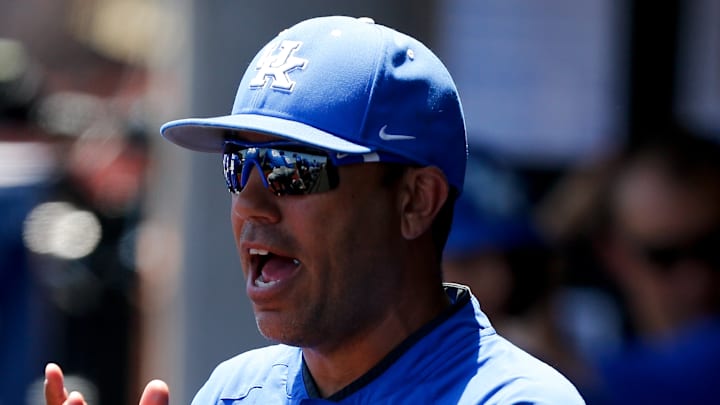 2017 NCAA Division I Men's Baseball Super Regional: Kentucky v Louisville