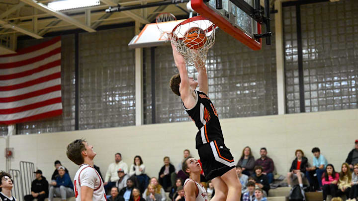 Syracuse basketball has offered 2025 3-star wing Ryder Frost, who has a pure stroke and is seeing his recruitment explode.