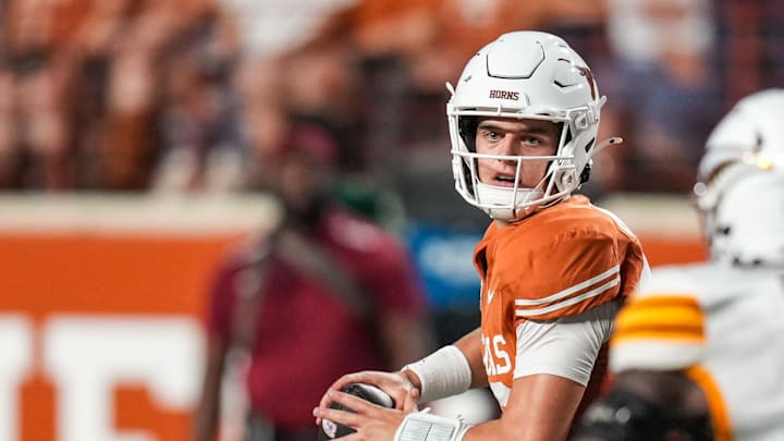 Arch Manning, Texas football