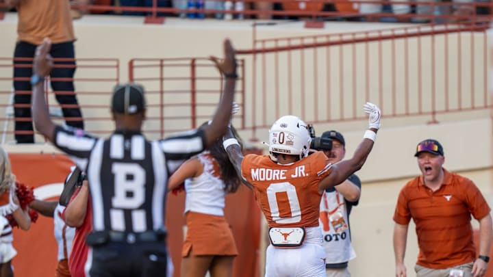 DeAndre Moore Jr., Texas football