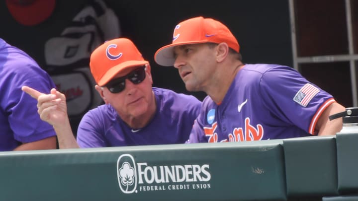 Jack Leggett and Clemson Head Coach Erik Bakich talk during the top of the ninth inning at the NCAA baseball Clemson Regional at Doug Kingsmore Stadium in Clemson, S.C. Sunday, June 1, 2025. Kentucky won 16-4, ending Clemson's season.