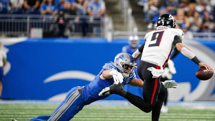 Detroit Lions linebacker Jack Campbell (46) sacks Atlanta Falcons quarterback Desmond Ridder (9)