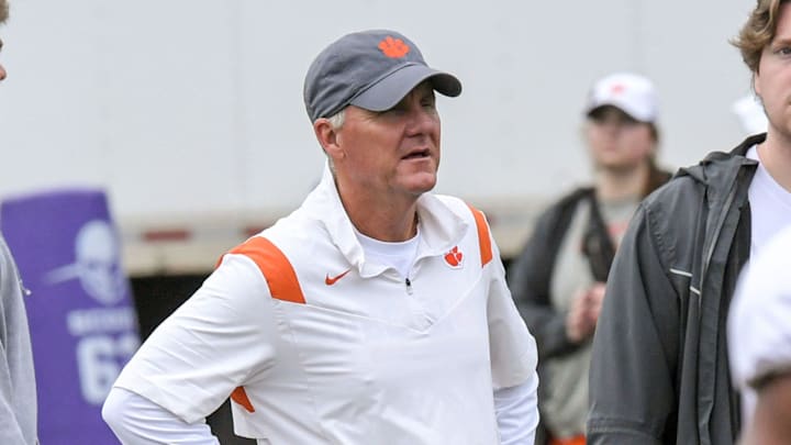 Clemson’s next offensive coordinator is expected to be Chad Morris, who was the former coordinator from 2011-14. 