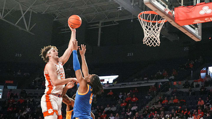 Clemson men's basketball moves to No. 20 in this week's AP Poll. Clemson men's basketball moves to No. 20 in this week's AP Poll.