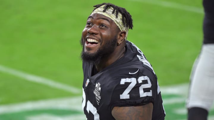 The Atlanta Falcons agreed to a contract with offensive tackle Jaryd Jones-Smith on Monday night.