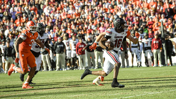 Nov 30, 2024; Clemson, South Carolina, USA; South Carolina quarterback LaNorris Sellers (16) scores the winning touchdown against Clemson during the fourth quarter at Memorial Stadium. Mandatory Credit: Ken Ruinard-Imagn Images Nov 30, 2024; Clemson, South Carolina, USA; South Carolina quarterback LaNorris Sellers (16) scores the winning touchdown against Clemson during the fourth quarter at Memorial Stadium. Mandatory Credit: Ken Ruinard-Imagn Images