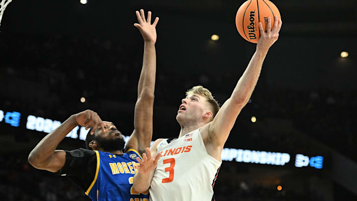 Mar 21, 2024; Omaha, NE, USA; Illinois Fighting Illini forward Marcus Domask (3) shoots over Morehead State Eagles forward Dieonte Miles (23) in the first half during the first round of the NCAA Tournament at CHI Health Center Omaha. Mandatory Credit: Steven Branscombe-Imagn Images