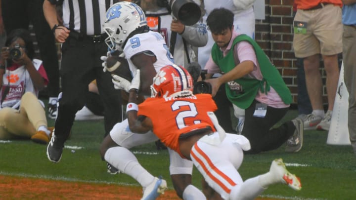 Nov 18, 2023; Clemson, South Carolina, USA; North Carolina Tar Heels wide receiver Devontez Walker