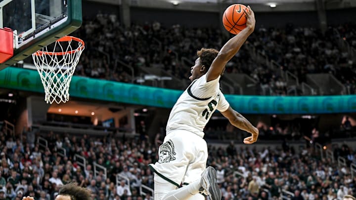 Michigan State is a road favorite against Oregon on Tuesday night.