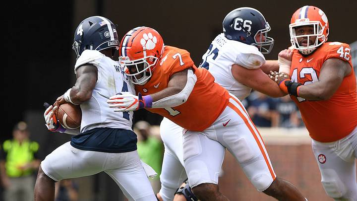 The last time that Clemson and Georgia Southern met was in 2018.  The Tigers won 38-7.