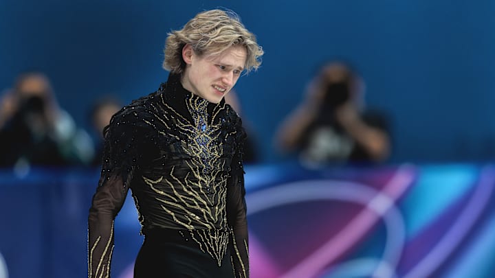 American superstar Ilia Malinin shockingly failed to medal in the men’s figure skating final at the 2026 Milan Cortina Olympics.
