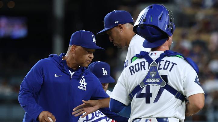 Milwaukee Brewers v Los Angeles Dodgers Milwaukee Brewers v Los Angeles Dodgers