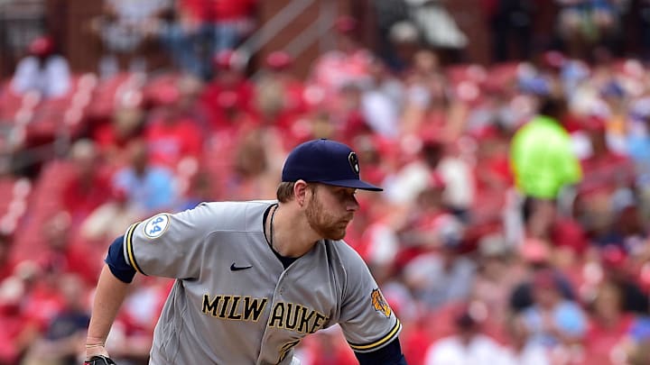 Sep 30, 2021; St. Louis, Missouri, USA;  Milwaukee Brewers starting pitcher Brett Anderson (25)