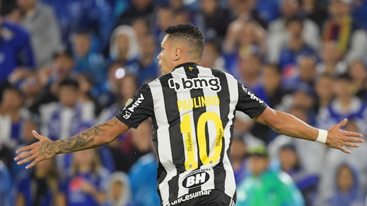 Paulinho marcou golaço de empate contra o Millonarios Paulinho marcou golaço de empate contra o Millonarios