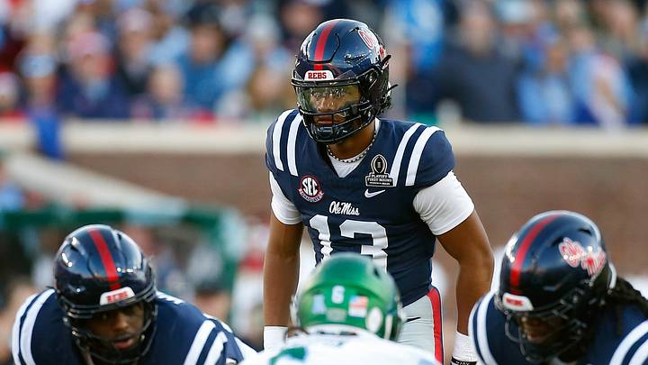 Dec 20, 2025; Oxford, MS, USA; Former Mississippi Rebels quarterback Austin Simmons (13) waits for the snap during the second quarter against the Tulane Green Wave at Vaught-Hemingway Stadium. Mandatory Credit: Petre Thomas-Imagn Images Dec 20, 2025; Oxford, MS, USA; Former Mississippi Rebels quarterback Austin Simmons (13) waits for the snap during the second quarter against the Tulane Green Wave at Vaught-Hemingway Stadium. Mandatory Credit: Petre Thomas-Imagn Images