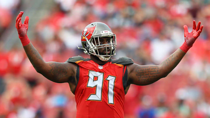 Nov 12, 2017; Tampa, FL, USA; Tampa Bay Buccaneers defensive end Robert Ayers (91) against the New York Jets at Raymond James Stadium. Mandatory Credit: Aaron Doster-Imagn Images