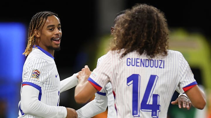 Bradley Barcola est titulaire.