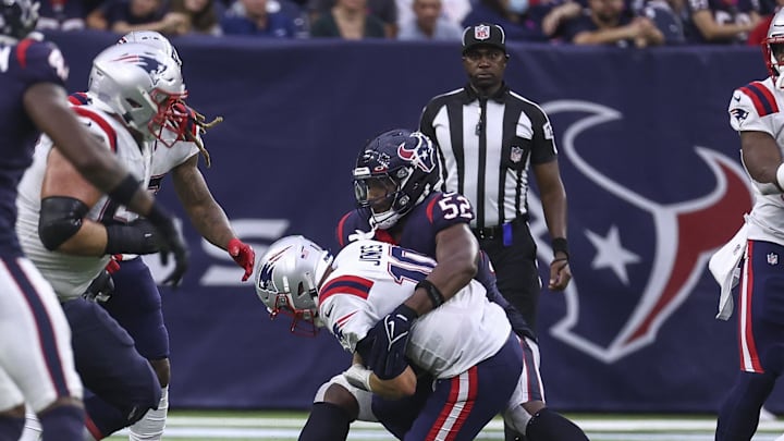 Oct 10, 2021; Houston, Texas, USA; Houston Texans defensive end Jonathan Greenard (52) sacks New