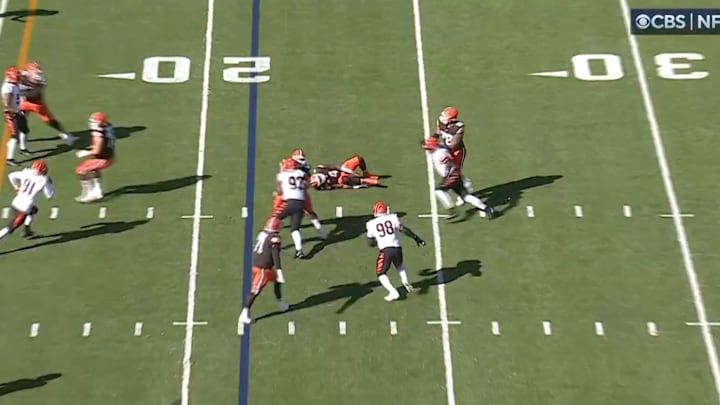 Deshaun Watson goes down with an injury. 