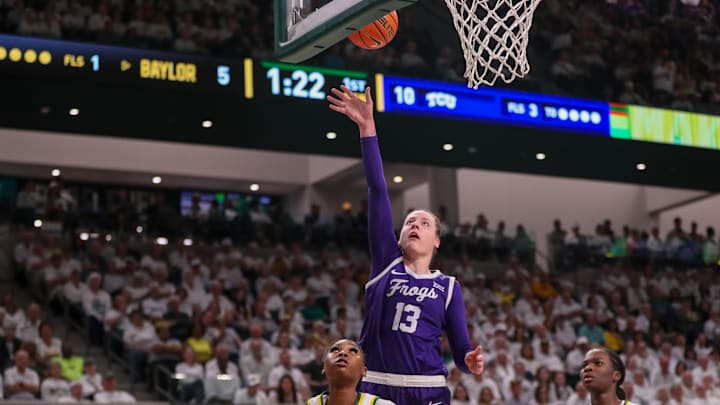 Sedona Prince was named a Naismith Defensive Player of the Year semifinalist. 