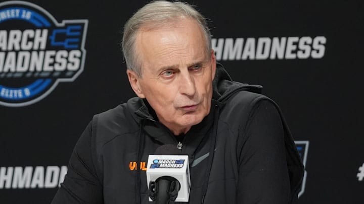 Mar 26, 2026; Chicago, IL, USA; Tennessee Volunteers head coach Rick Barnes during a press conference ahead of the midwest regional of the men's 2026 NCAA Tournament at United Center. Mandatory Credit: David Banks-Imagn Images Mar 26, 2026; Chicago, IL, USA; Tennessee Volunteers head coach Rick Barnes during a press conference ahead of the midwest regional of the men's 2026 NCAA Tournament at United Center. Mandatory Credit: David Banks-Imagn Images